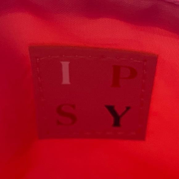 Delicate pink and white rose themed Ipsy cosmetic bag.Apx 5 x 7”. EUC - Picture 6 of 6